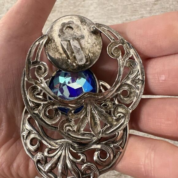 Vintage 60s Large Filigree Faceted Gem Clip On Earrings - Picture 3 of 6